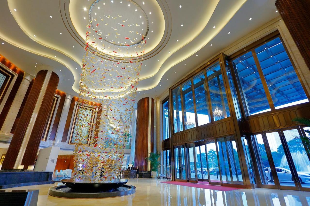 Dongguan Kande International Hotel-During The Canton Fair, Guests Can Enjoy Free Shuttle Buses To The Canton Fair Exhibition Hall Exterior photo